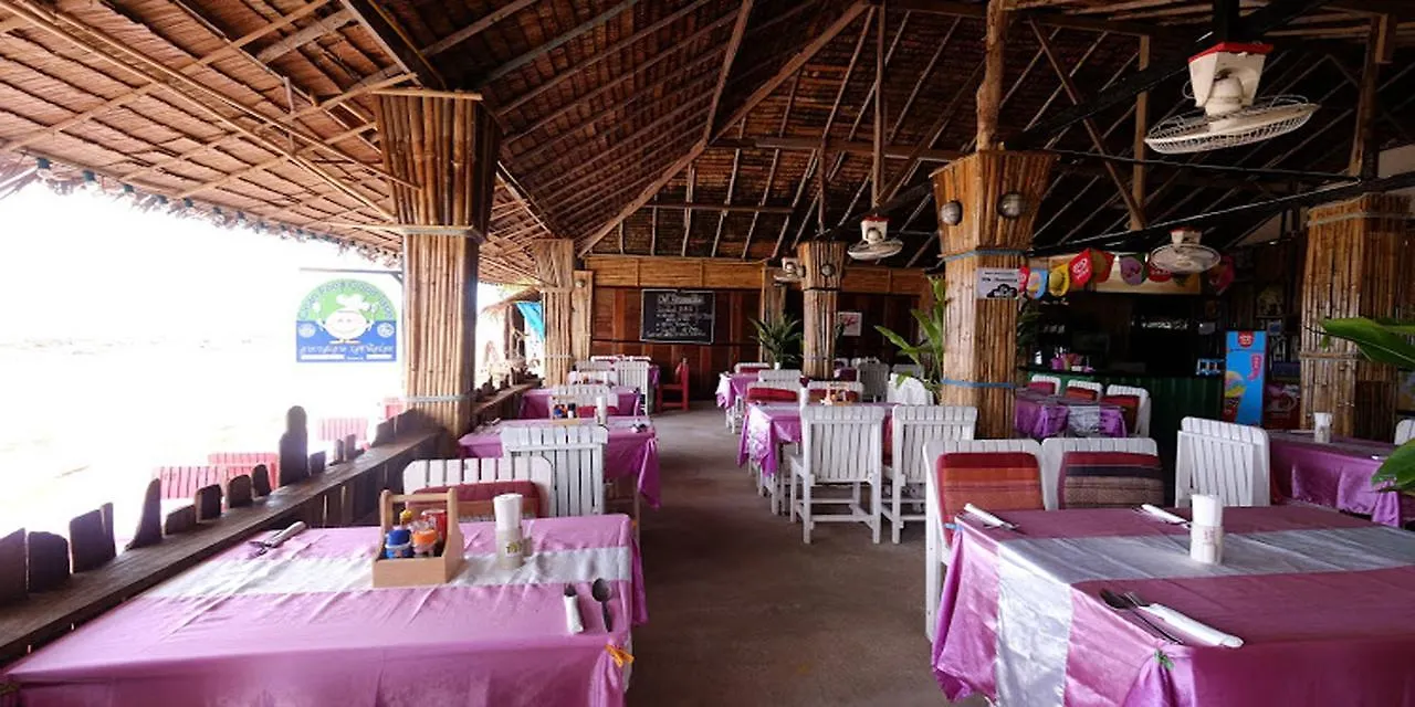 Rann Chalet Beach Side Koh Lanta Thailand