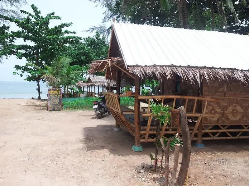 Rann Chalet Beach Side Koh Lanta Resort